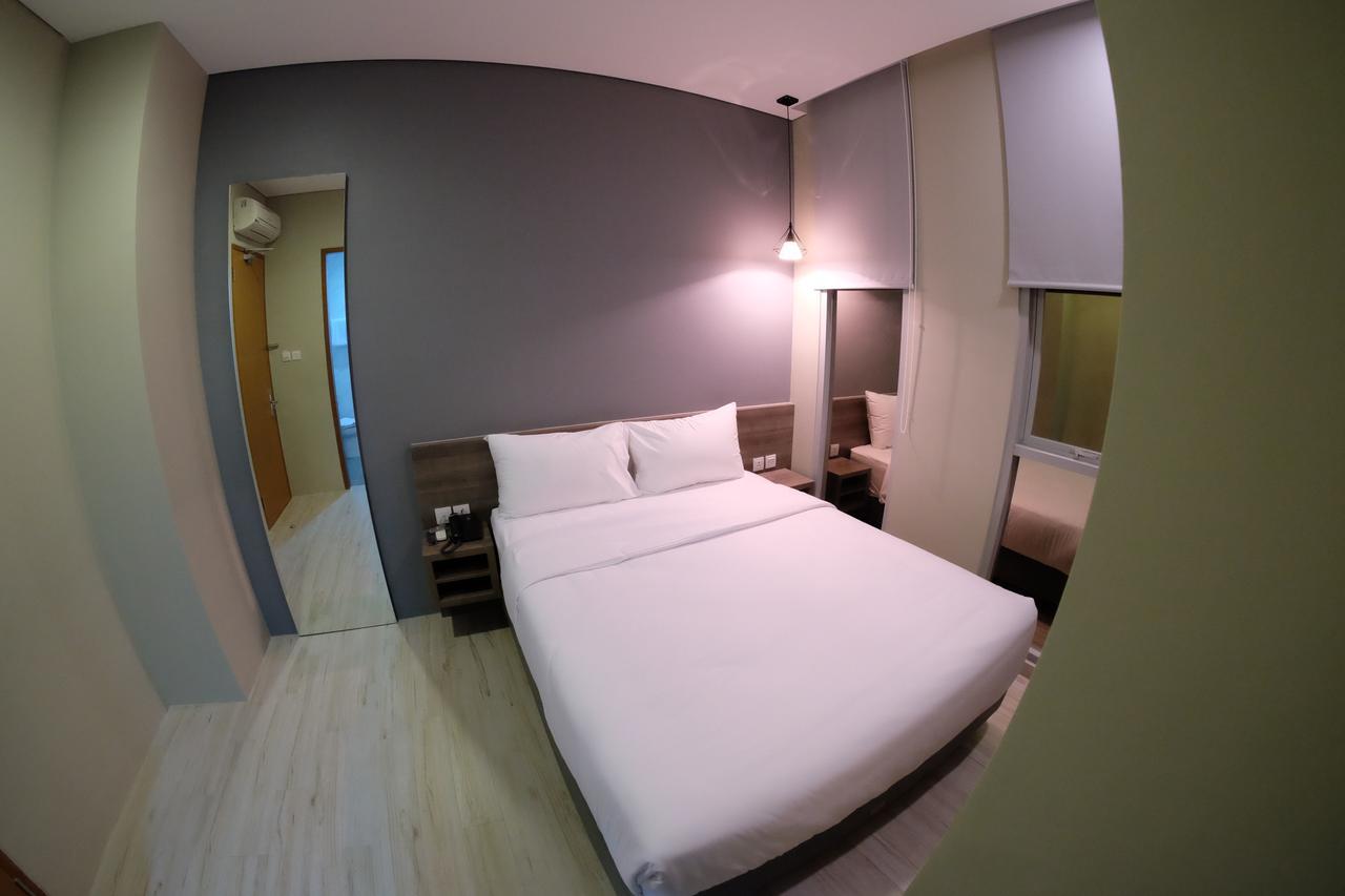 U Stay Hotel Tebet Jakarta Exterior foto